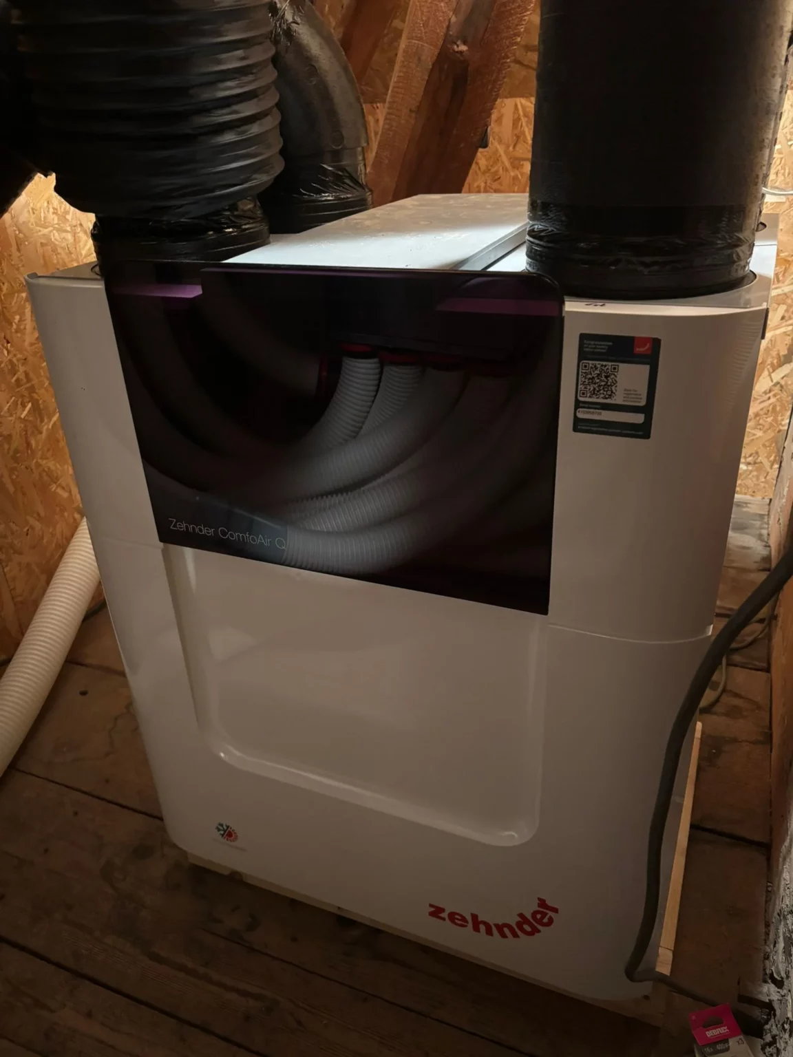 Centrale de ventilation Zehnder ComfoAir Q pour une installation VMC double flux à Thonon-les-Bains.